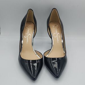 Jessica Simpson JP- Leesy Chic Black Patent Leather Pumps